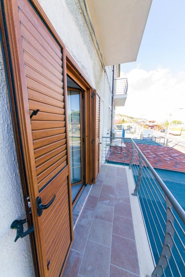Affittacamere Borgata Marina Roseto Capo Spulico Eksteriør bilde
